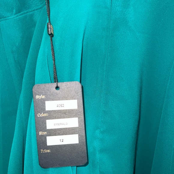 LUCCI LU Emerald green formal/prom mini dress - Picture 4 of 4